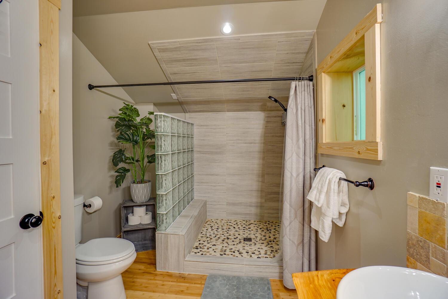 Jurassic Rebirth Out On Jul 2 - Book Your Stay Now (Adults Only) Washougal Exterior photo